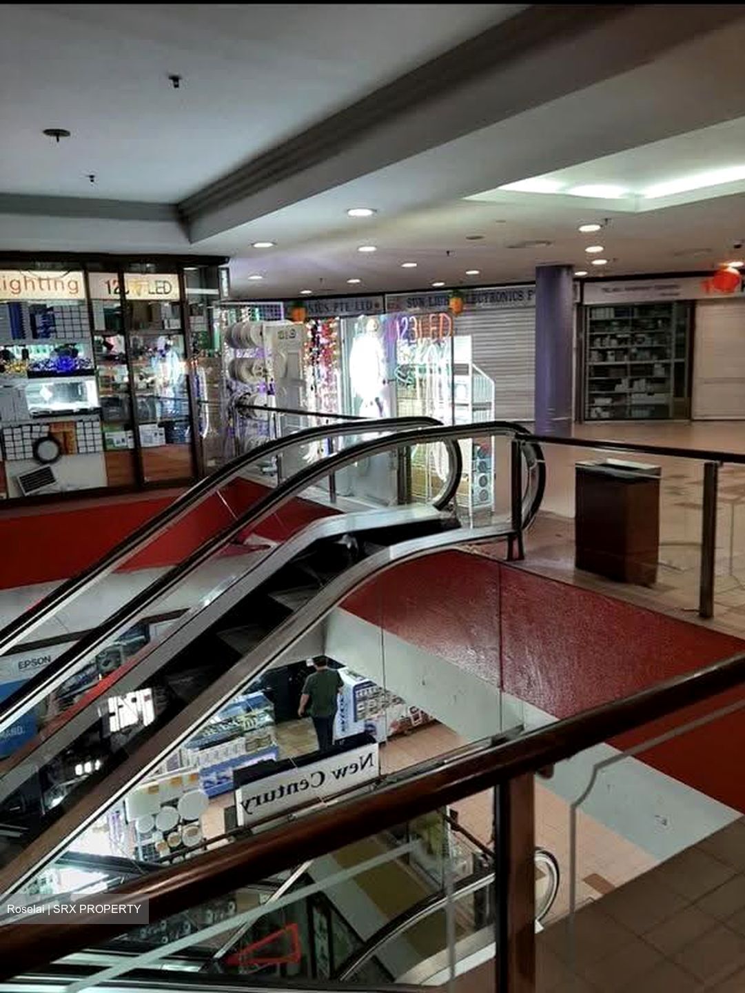 Sim Lim Tower (D8), Retail #613752001